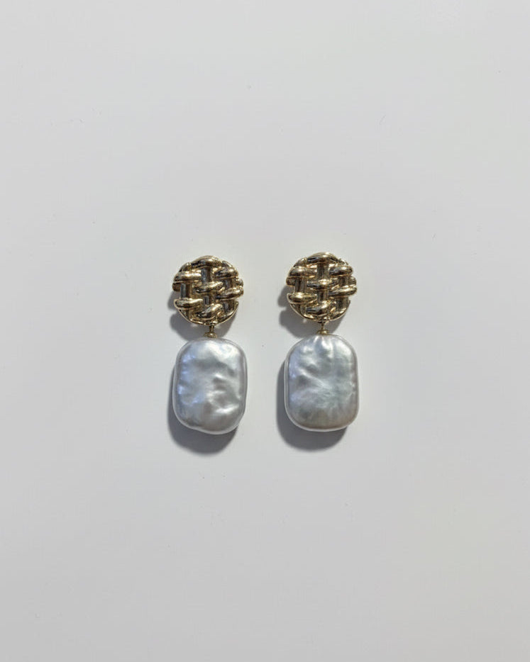Baroque Pearl Earrings