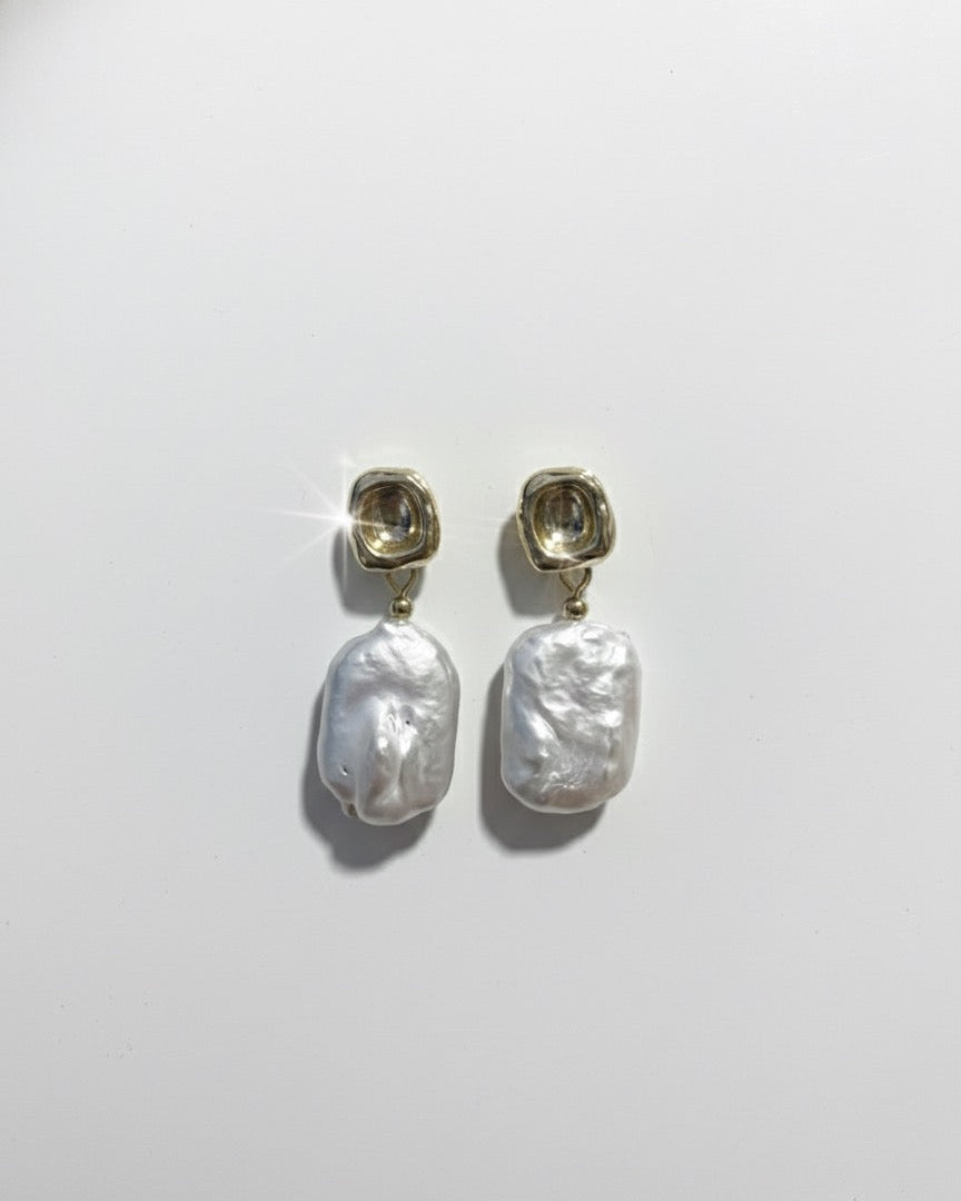 Baroque Pearl Earrings